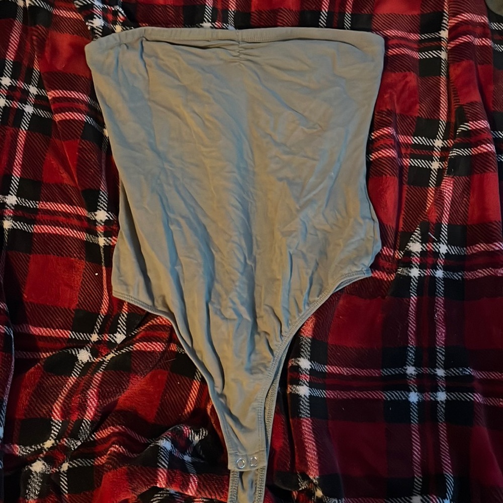 strapless body suit